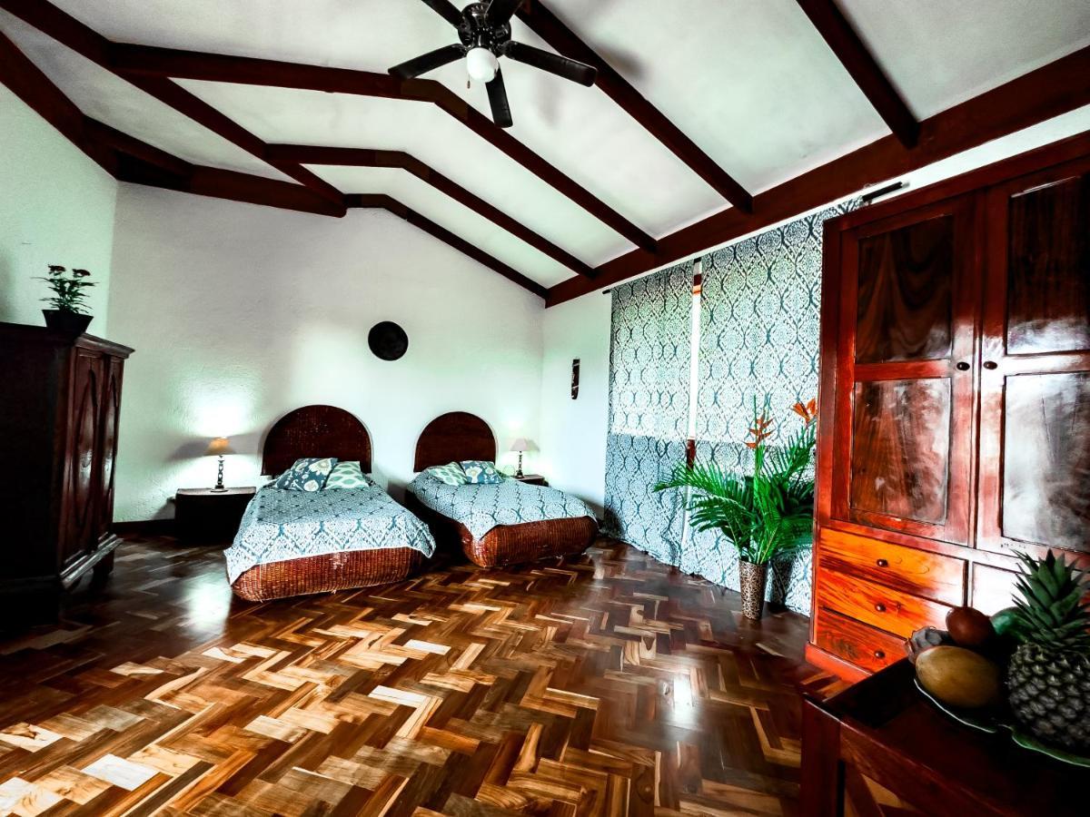 Canal Grande Lodge Piedades エクステリア 写真