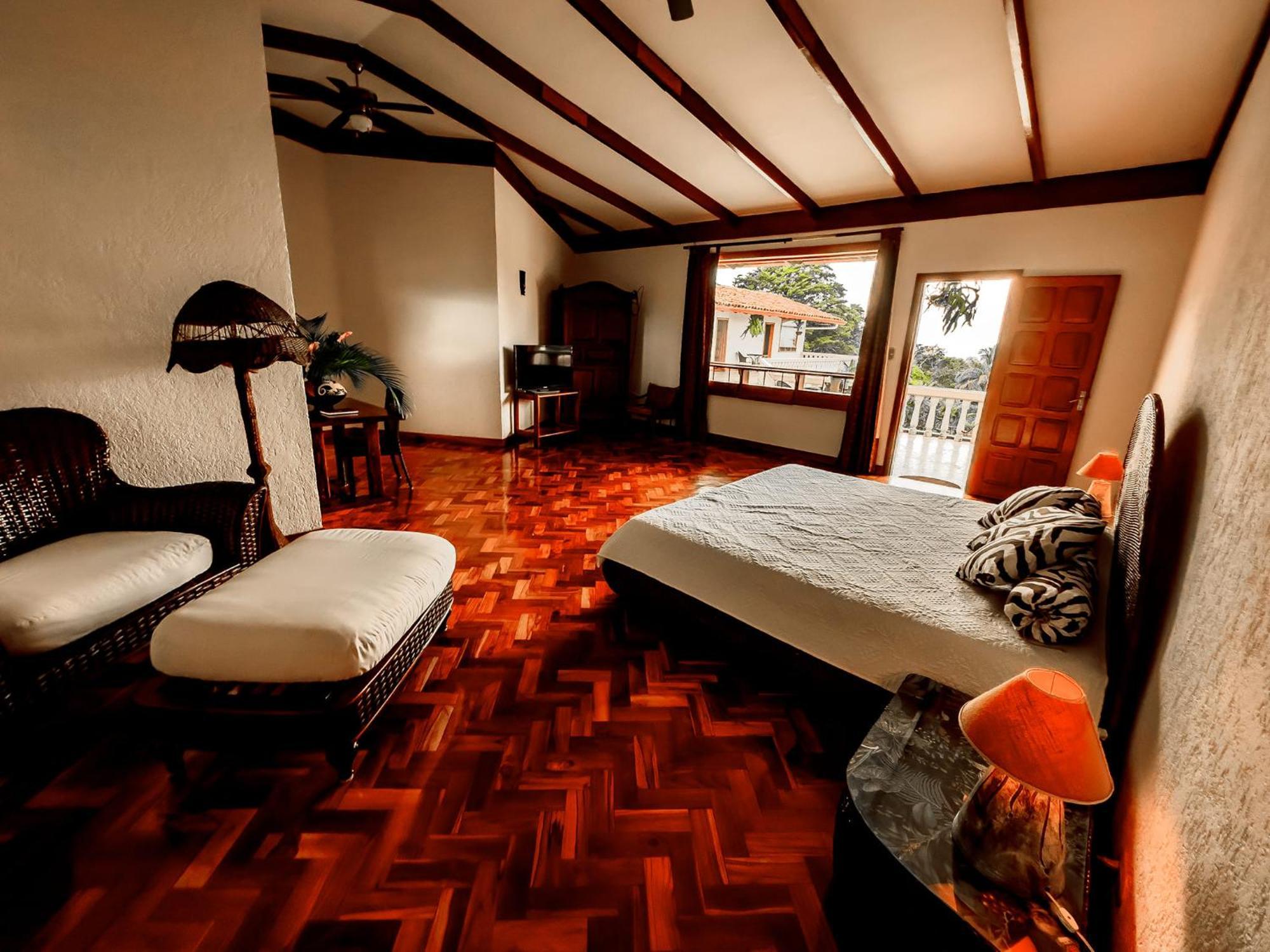 Canal Grande Lodge Piedades エクステリア 写真